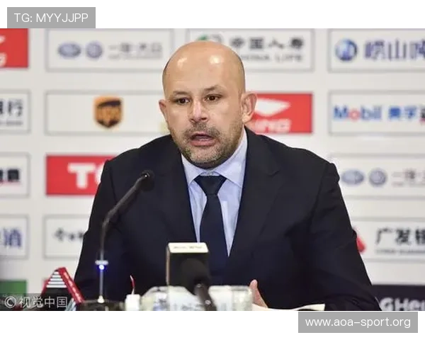 全队送出25次助攻 卡鲁索谈比赛风格展现团队协作精神